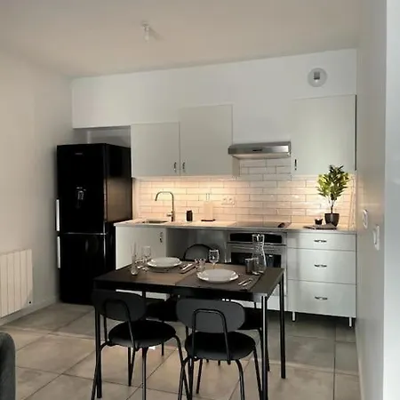 Apartment Maison 90m2 3 Et Jardin