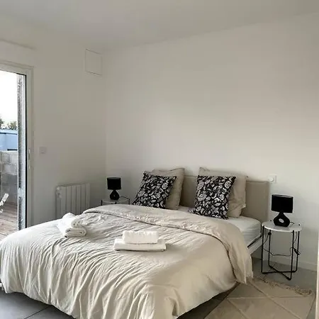 Apartment Maison 90m2 3 Et Jardin Lormont